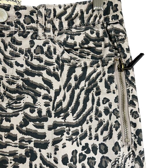 Democracy Jeans 8 Ab Technology Cheetah Leopard Animal Print Zipper Pockets - Picture 4 of 9